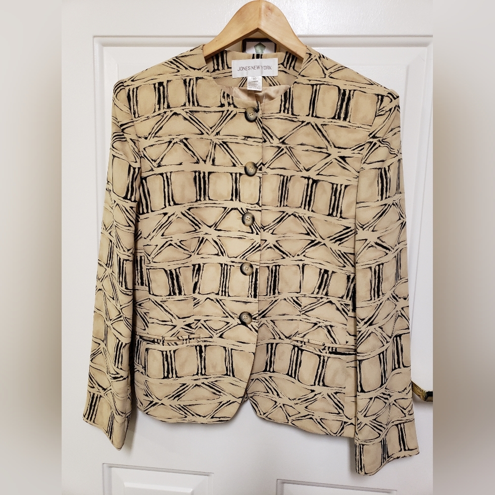 JACKET:  JONES NEW YORK SIGNATURE Size 10, Tan/Black Geometric